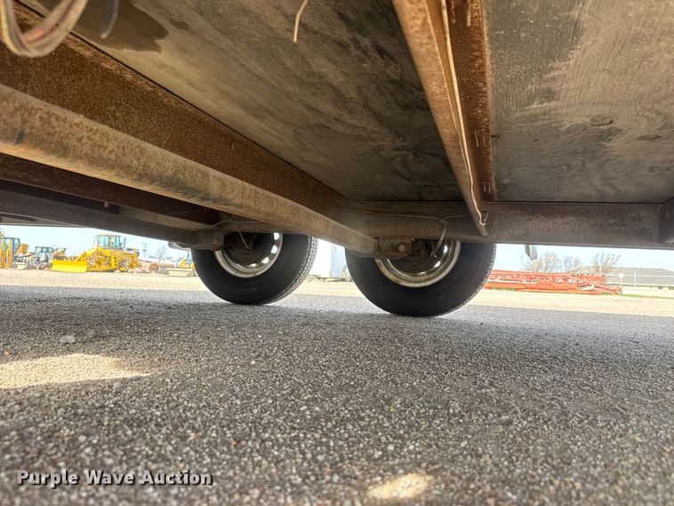 image for item ET1722 2003 Swes Enclosed cargo trailer