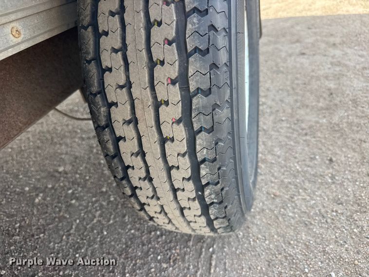 image for item ET1722 2003 Swes Enclosed cargo trailer