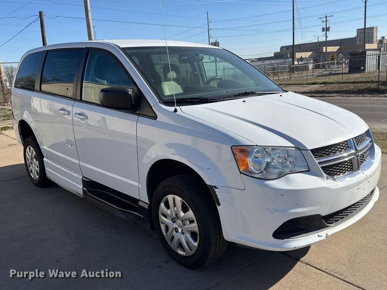 image for item ET1733 2016 Dodge Grand Caravan handicap accessible van