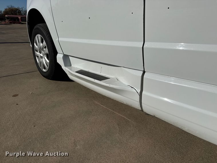 image for item ET1733 2016 Dodge Grand Caravan handicap accessible van