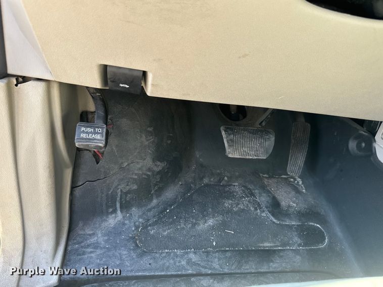 image for item ET1733 2016 Dodge Grand Caravan handicap accessible van