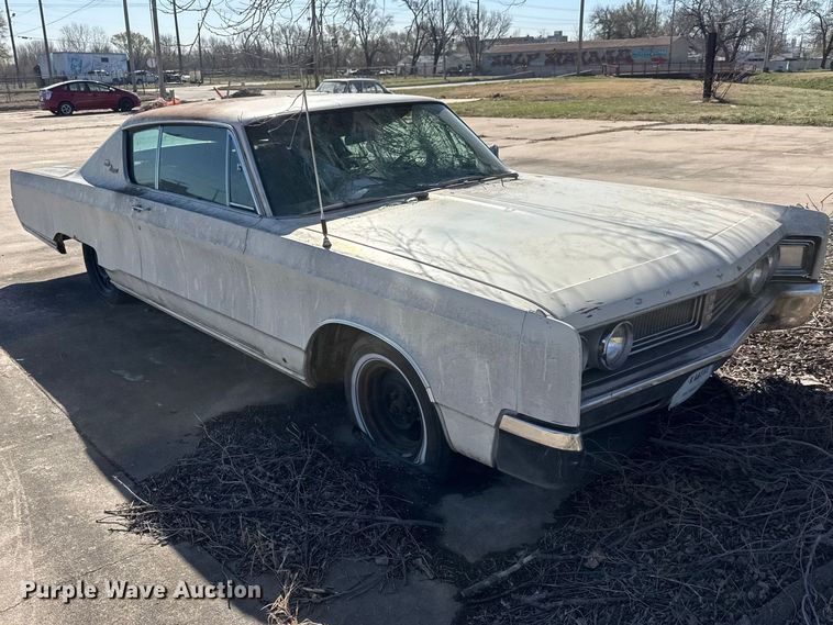 image for item ET1734 1967 Chrysler Newport  