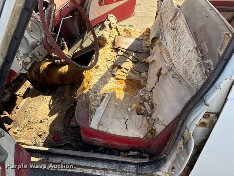 image for item ET1735 1961 Plymouth Valiant V200  