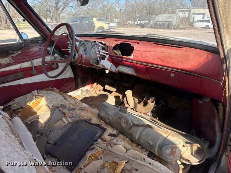 image for item ET1735 1961 Plymouth Valiant V200  