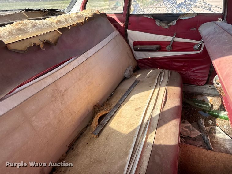 image for item ET1735 1961 Plymouth Valiant V200  