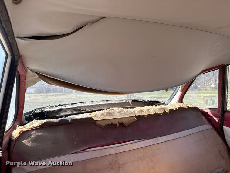 image for item ET1735 1961 Plymouth Valiant V200  