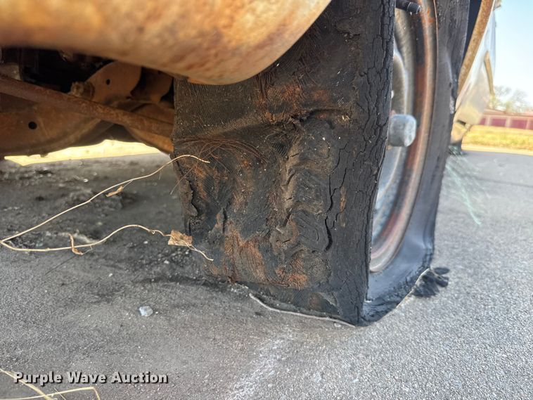 image for item ET1735 1961 Plymouth Valiant V200  