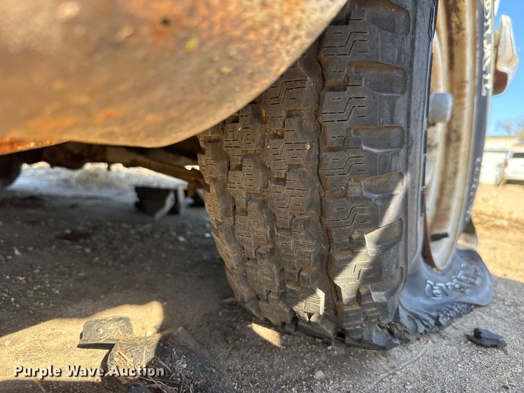 image for item ET1735 1961 Plymouth Valiant V200  