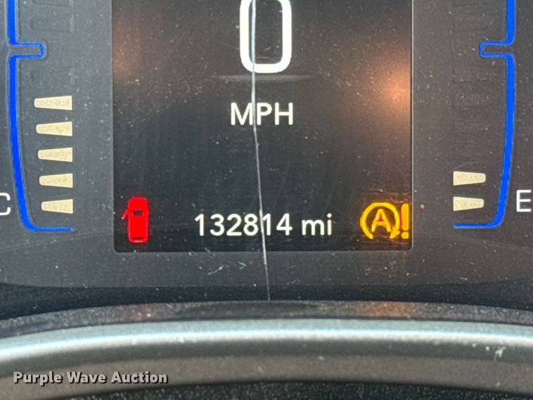 image for item ET1788 2018 Chrysler Pacifica van