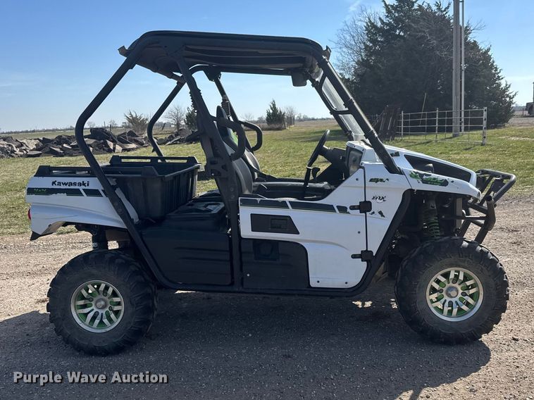 image for item ET1799 2015 Kawasaki 800 utility vehicle