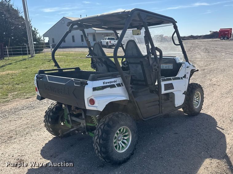 image for item ET1799 2015 Kawasaki 800 utility vehicle