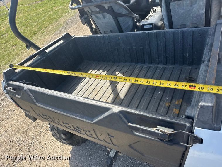 image for item ET1799 2015 Kawasaki 800 utility vehicle