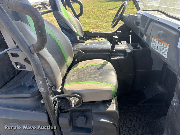 image for item ET1799 2015 Kawasaki 800 utility vehicle