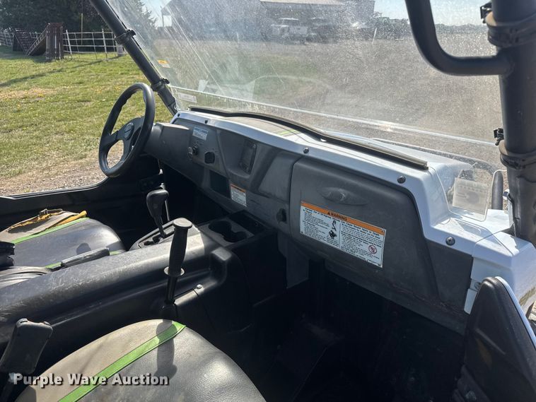 image for item ET1799 2015 Kawasaki 800 utility vehicle