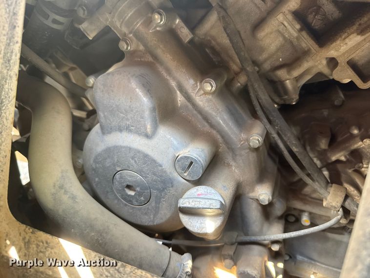 image for item ET1799 2015 Kawasaki 800 utility vehicle