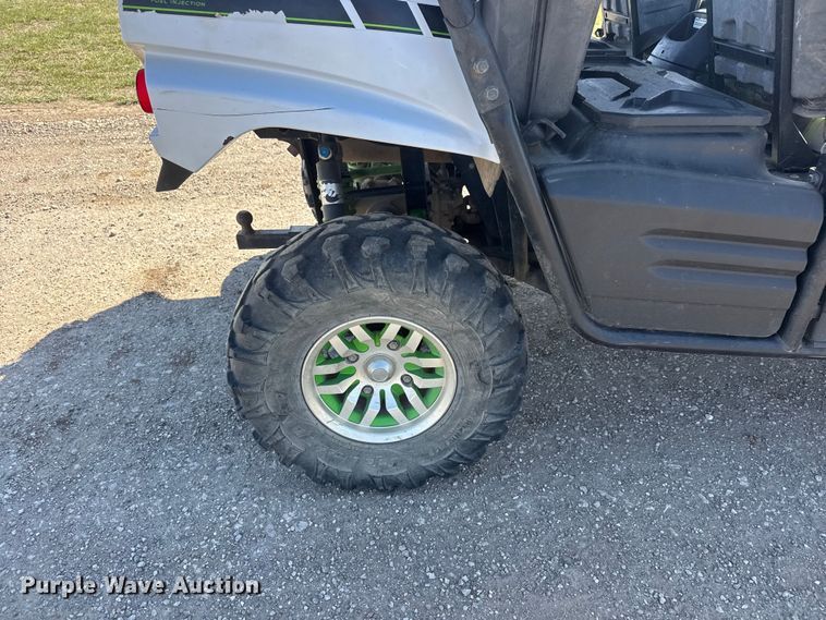 image for item ET1799 2015 Kawasaki 800 utility vehicle