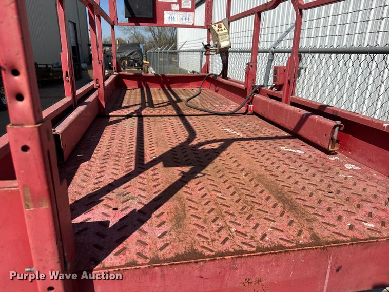 image for item ET1805 MEC 2647ES scissor lift