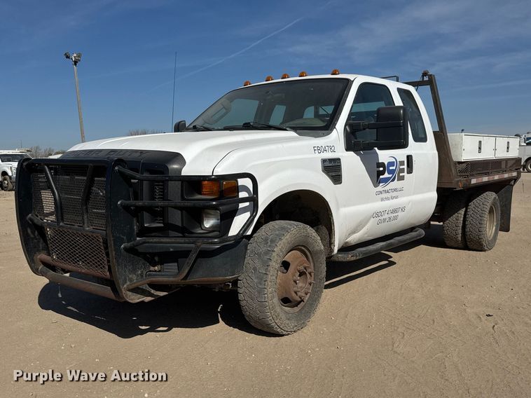 image for item ET1810 2010 Ford F350 Super Duty XL flatbed pickup truck