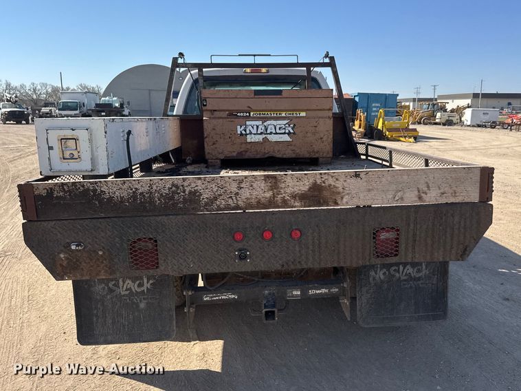 image for item ET1810 2010 Ford F350 Super Duty XL flatbed pickup truck