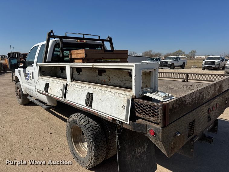 image for item ET1810 2010 Ford F350 Super Duty XL flatbed pickup truck