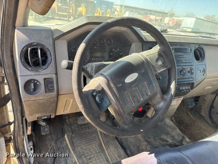 image for item ET1810 2010 Ford F350 Super Duty XL flatbed pickup truck