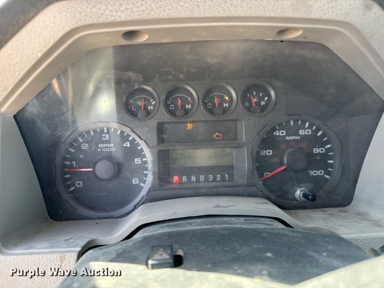 image for item ET1810 2010 Ford F350 Super Duty XL flatbed pickup truck