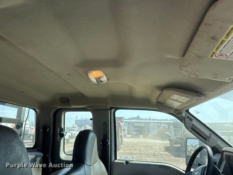 image for item ET1810 2010 Ford F350 Super Duty XL flatbed pickup truck