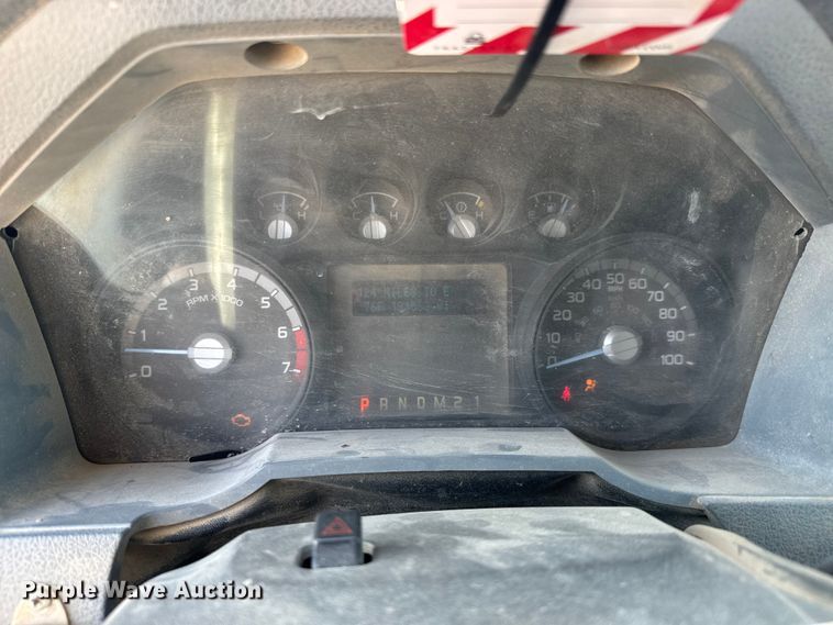 image for item ET1814 2011 Ford F350 Super Duty Ext. Cab flatbed pickup truck