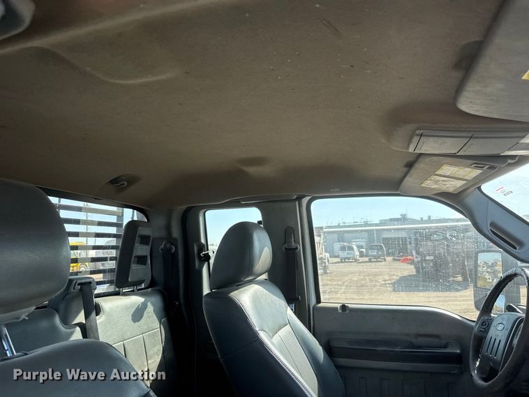 image for item ET1814 2011 Ford F350 Super Duty Ext. Cab flatbed pickup truck