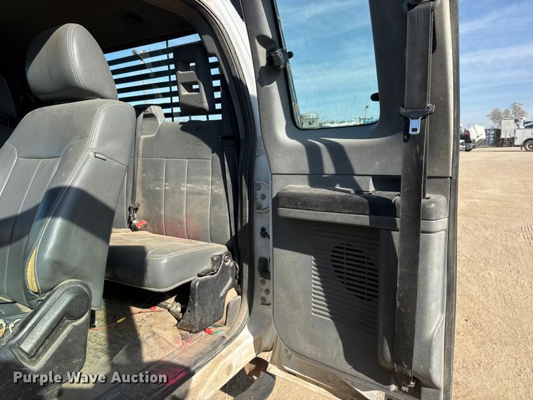 image for item ET1814 2011 Ford F350 Super Duty Ext. Cab flatbed pickup truck