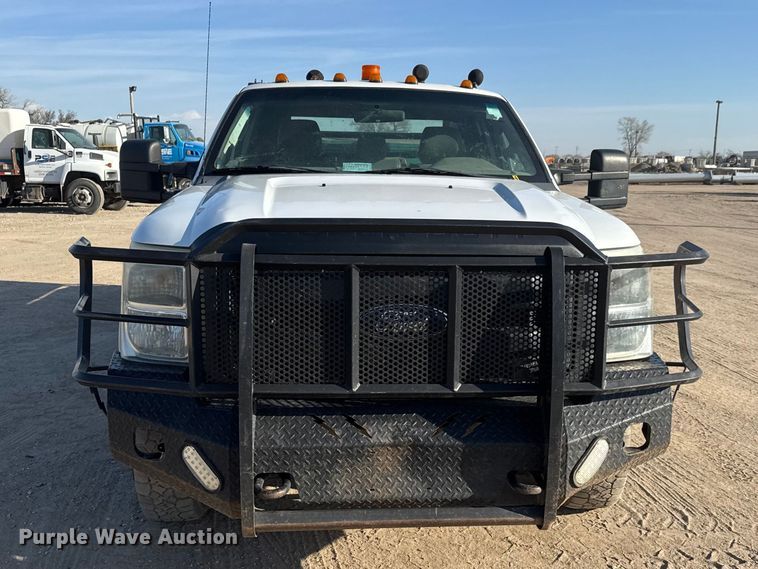 image for item ET1818 2012 Ford F350 Super Duty XL Ext. Cab flatbed pickup truck