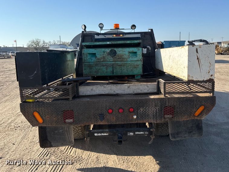 image for item ET1818 2012 Ford F350 Super Duty XL Ext. Cab flatbed pickup truck