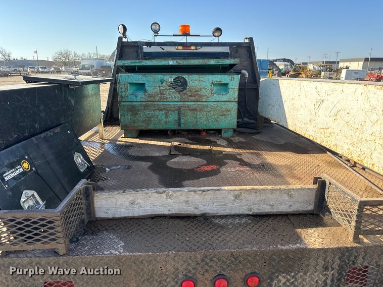 image for item ET1818 2012 Ford F350 Super Duty XL Ext. Cab flatbed pickup truck