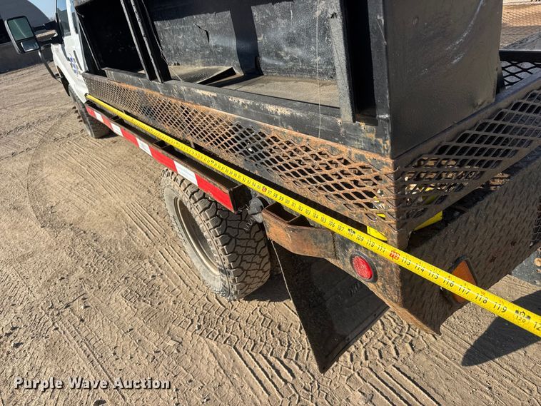 image for item ET1818 2012 Ford F350 Super Duty XL Ext. Cab flatbed pickup truck