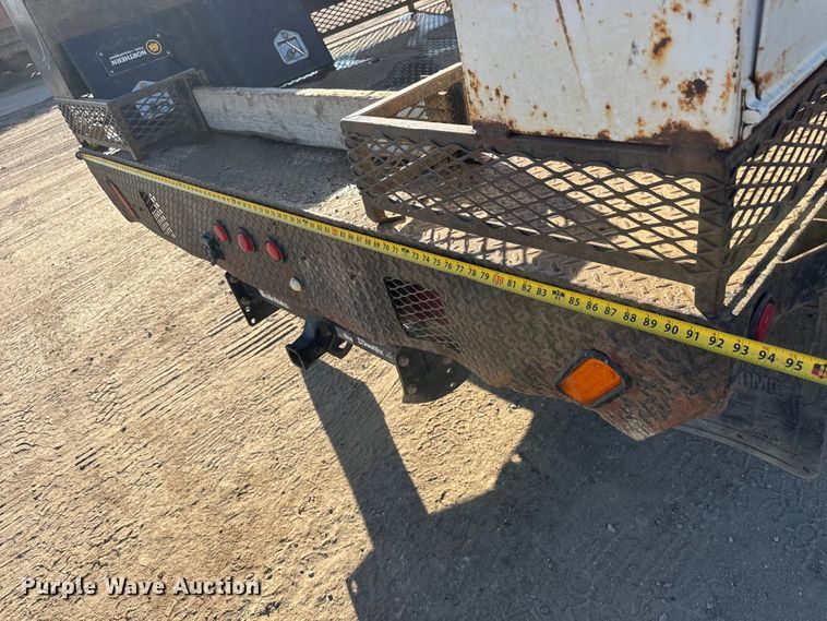 image for item ET1818 2012 Ford F350 Super Duty XL Ext. Cab flatbed pickup truck