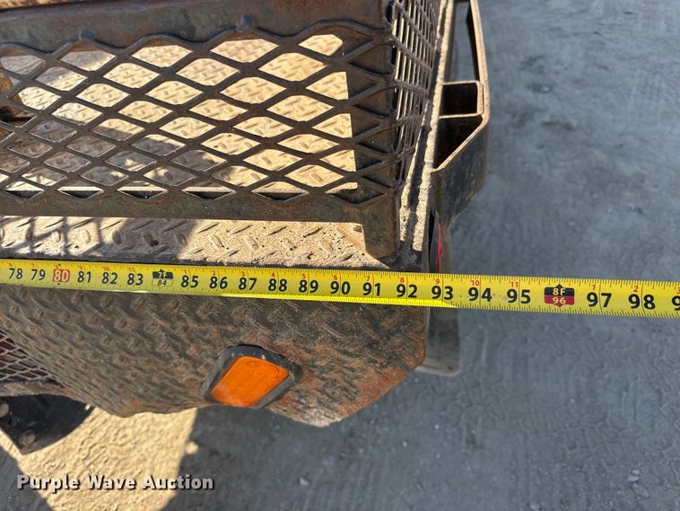 image for item ET1818 2012 Ford F350 Super Duty XL Ext. Cab flatbed pickup truck