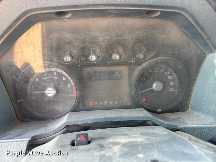 image for item ET1818 2012 Ford F350 Super Duty XL Ext. Cab flatbed pickup truck