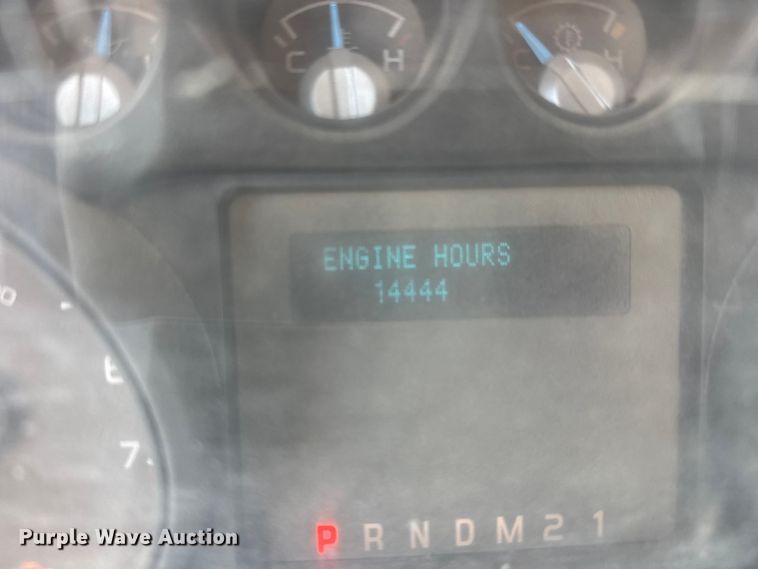 image for item ET1818 2012 Ford F350 Super Duty XL Ext. Cab flatbed pickup truck