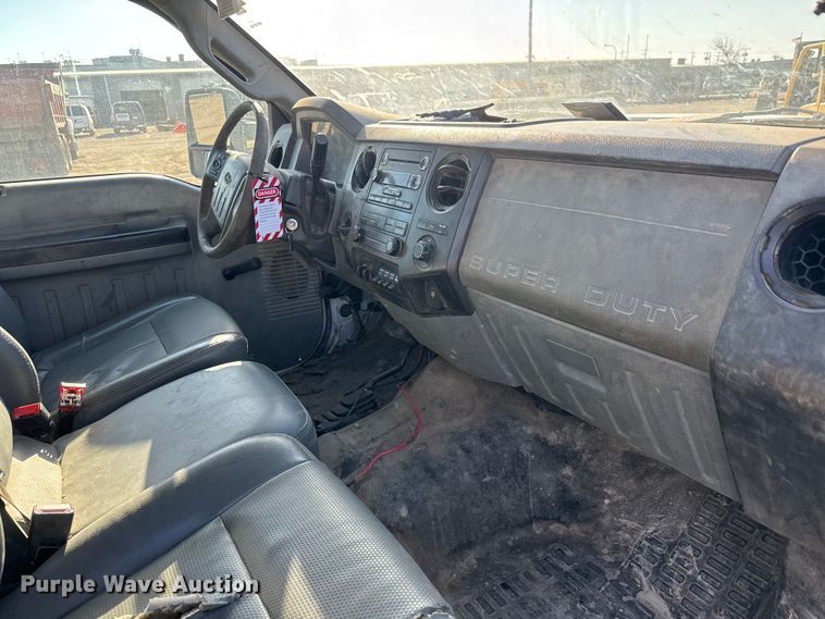 image for item ET1818 2012 Ford F350 Super Duty XL Ext. Cab flatbed pickup truck