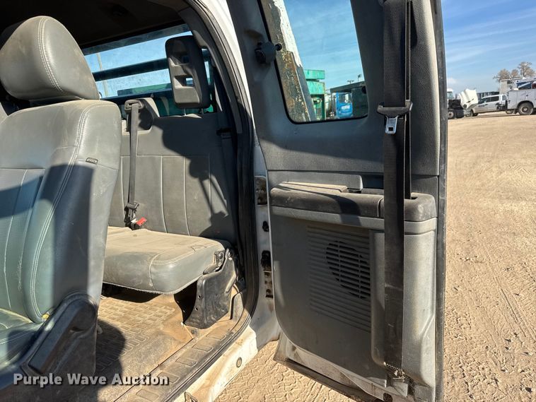 image for item ET1818 2012 Ford F350 Super Duty XL Ext. Cab flatbed pickup truck