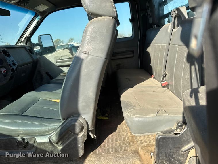 image for item ET1818 2012 Ford F350 Super Duty XL Ext. Cab flatbed pickup truck