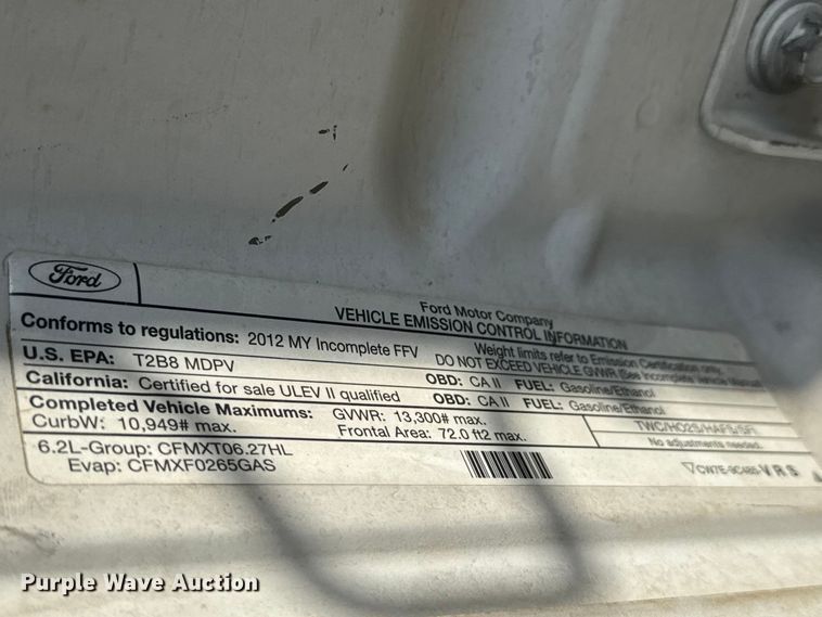 image for item ET1818 2012 Ford F350 Super Duty XL Ext. Cab flatbed pickup truck