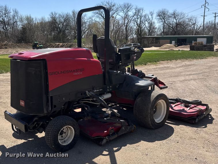 image for item ET1820 2011 Toro Groundsmaster 4500D lawn mower
