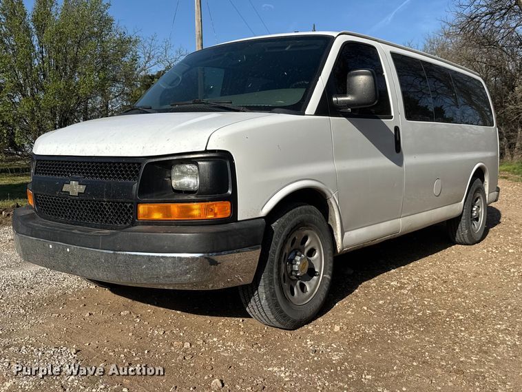 image for item ET1833 2012 Chevrolet Express 1500 van