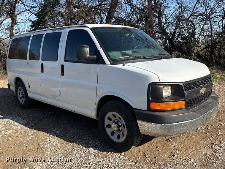 image for item ET1833 2012 Chevrolet Express 1500 van