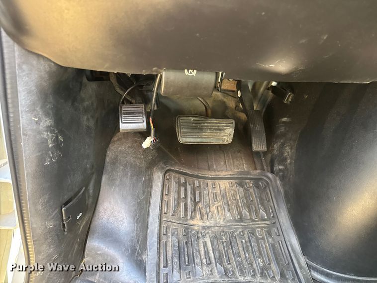 image for item ET1833 2012 Chevrolet Express 1500 van