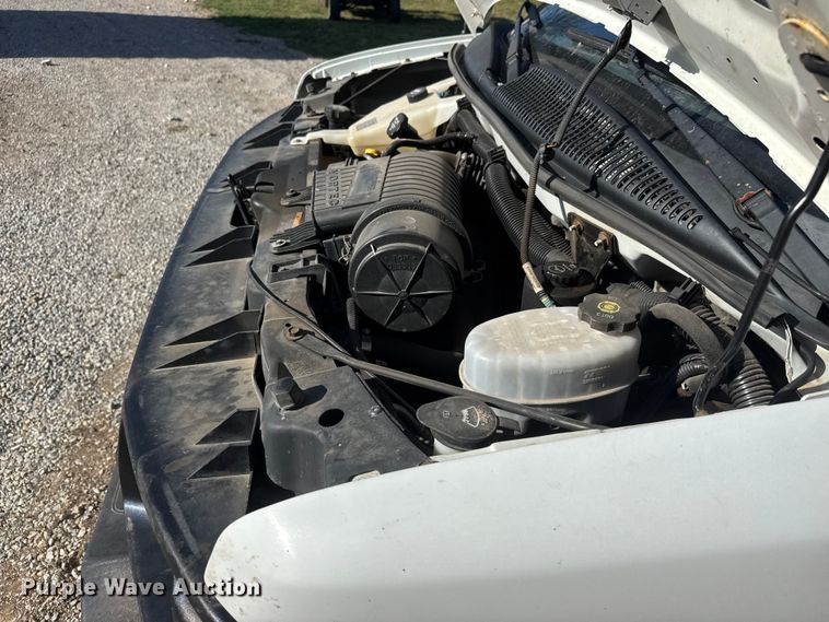 image for item ET1833 2012 Chevrolet Express 1500 van