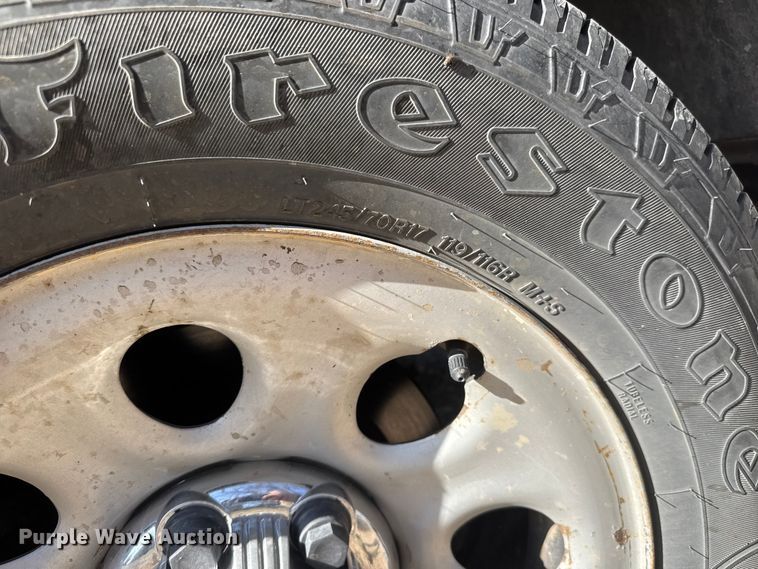 image for item ET1833 2012 Chevrolet Express 1500 van