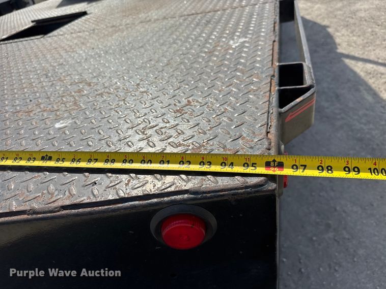 image for item ET1840 2005 Chevrolet C4500 flatbed truck