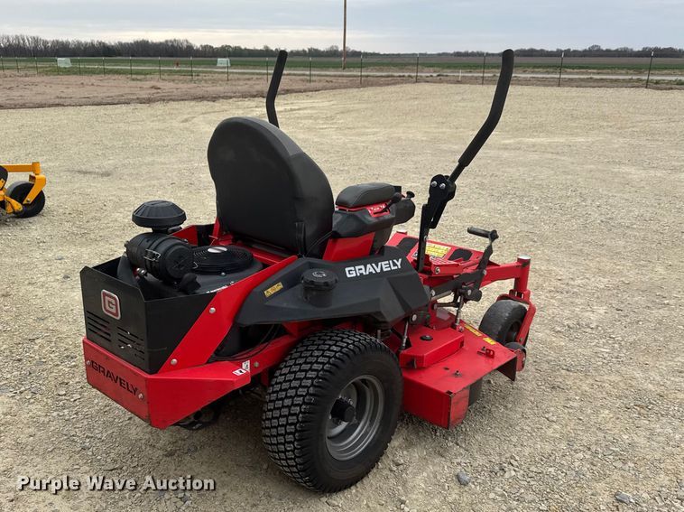 image for item ET1851 2019 Gravely Compact Pro 44 ZTR lawn mower